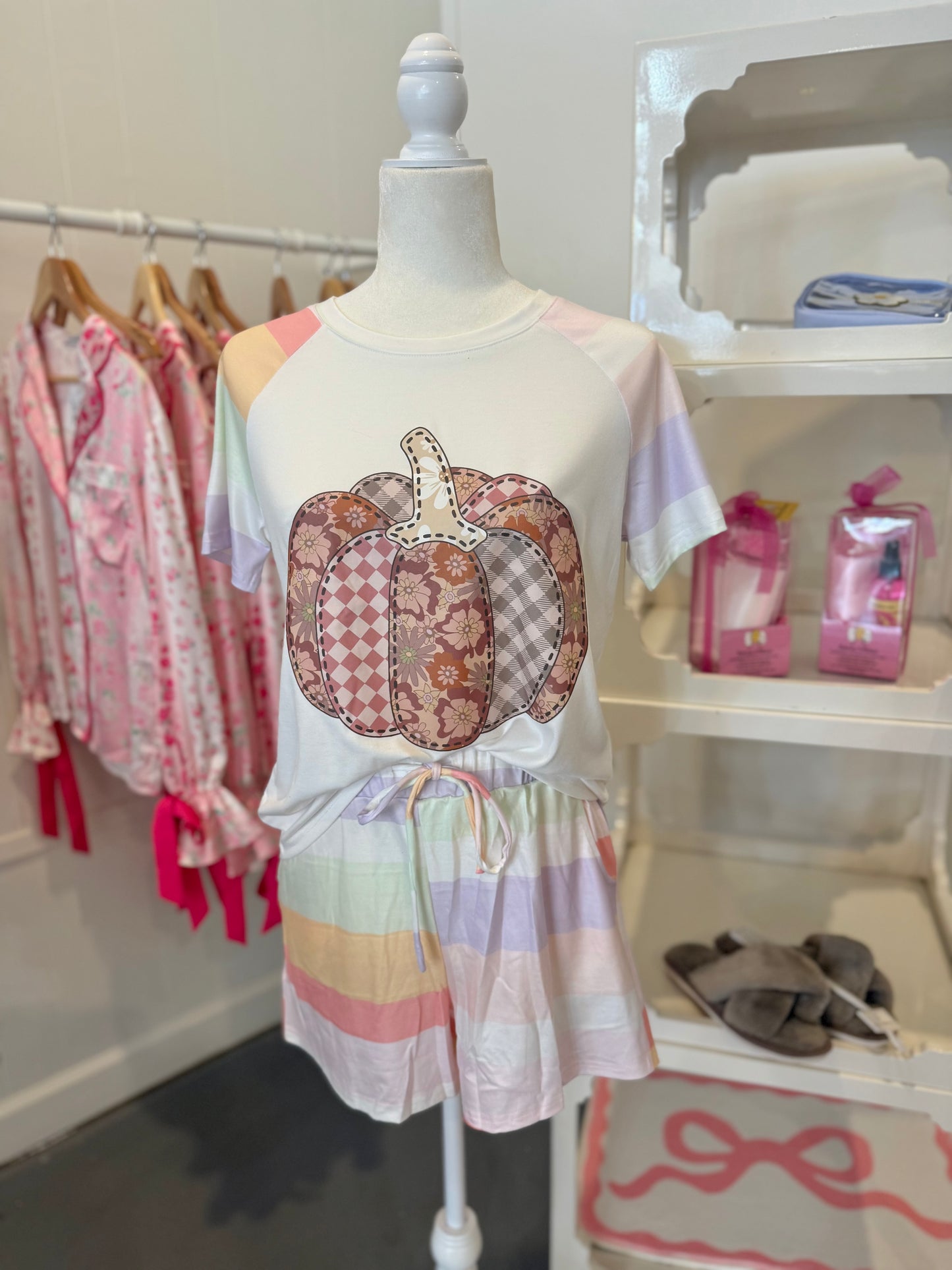 White Pumpkin Lounge Set