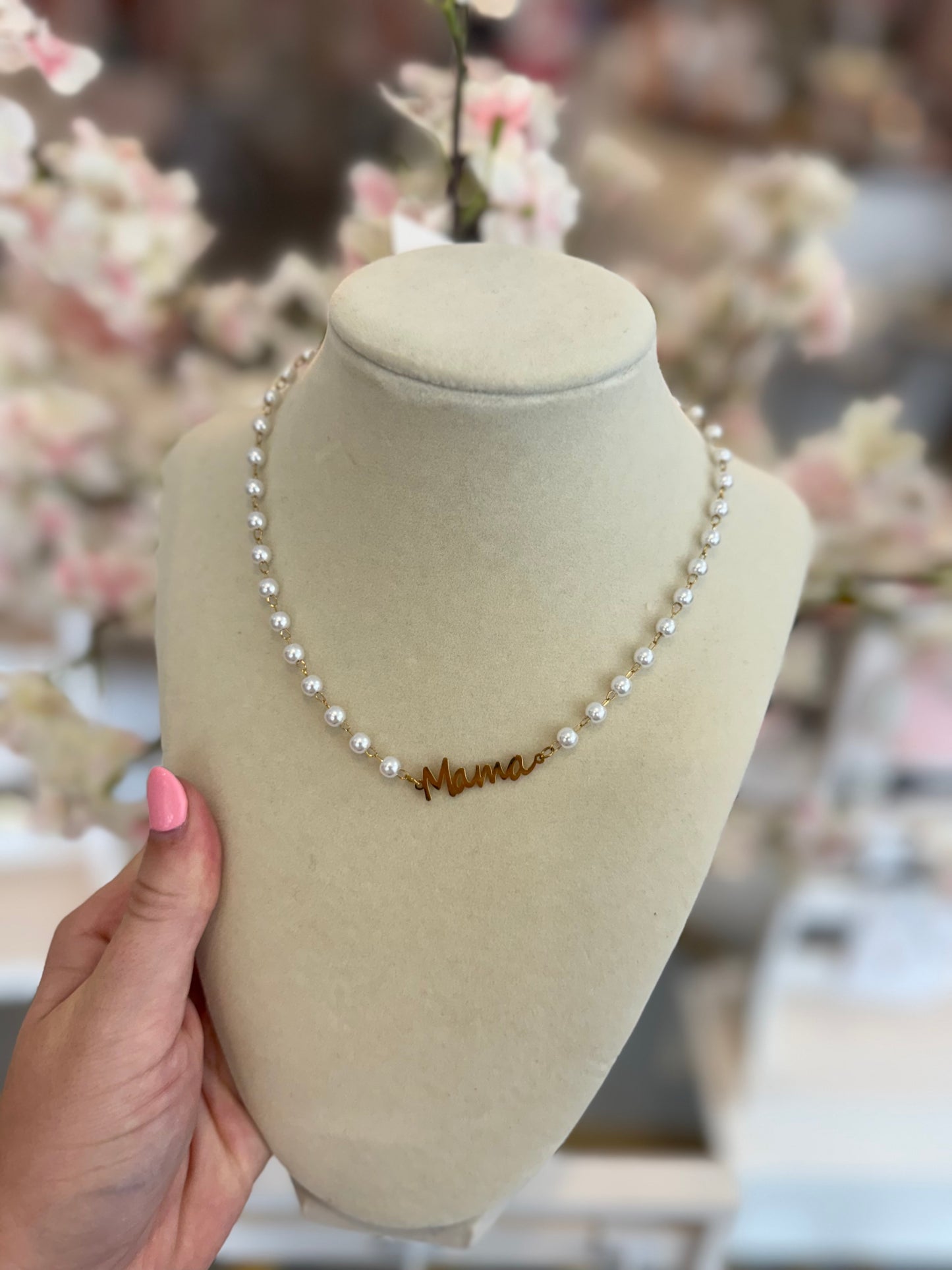 Pearl Mama Necklace